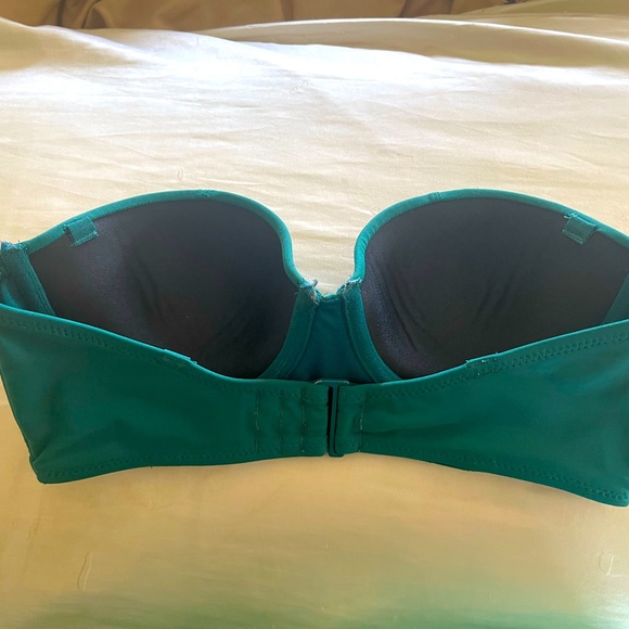 Victoria Secret Bikini Top - Picture 2 of 2